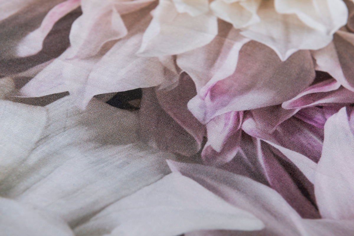 Dahlia Dream // 100% Luxury Linen Pillowcases (Single)