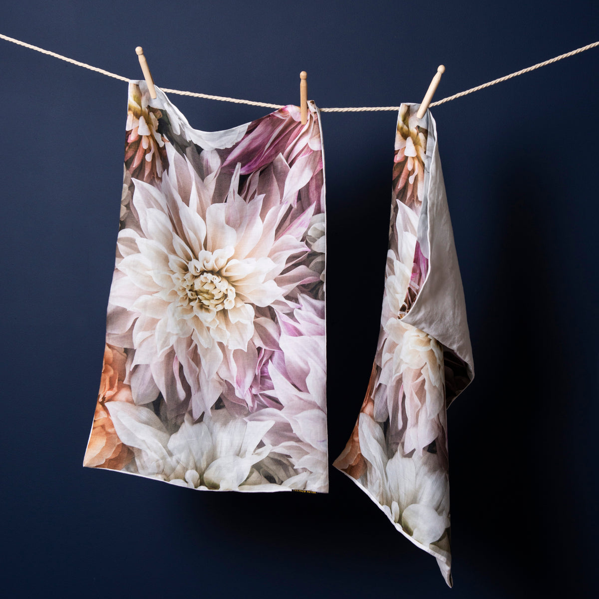 Dahlia Dream // 100% Luxury Linen Pillowcases (Single)